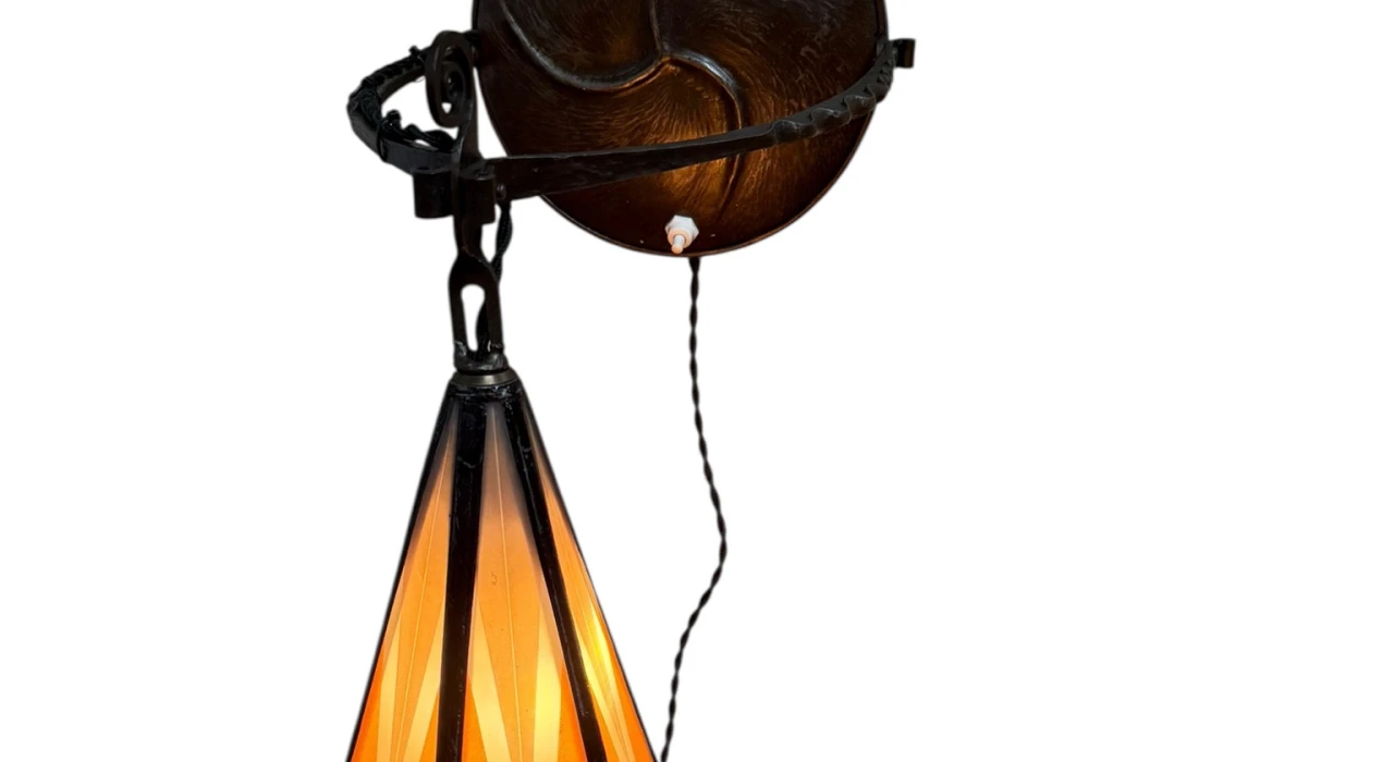 Art Deco Amsterdamse School Table Lamp by Amsterdamsche Kunstsmederij, 1920s